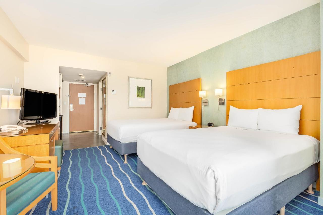 Castle At Ala Moana Hotel โฮโนลูลู ภายนอก รูปภาพ