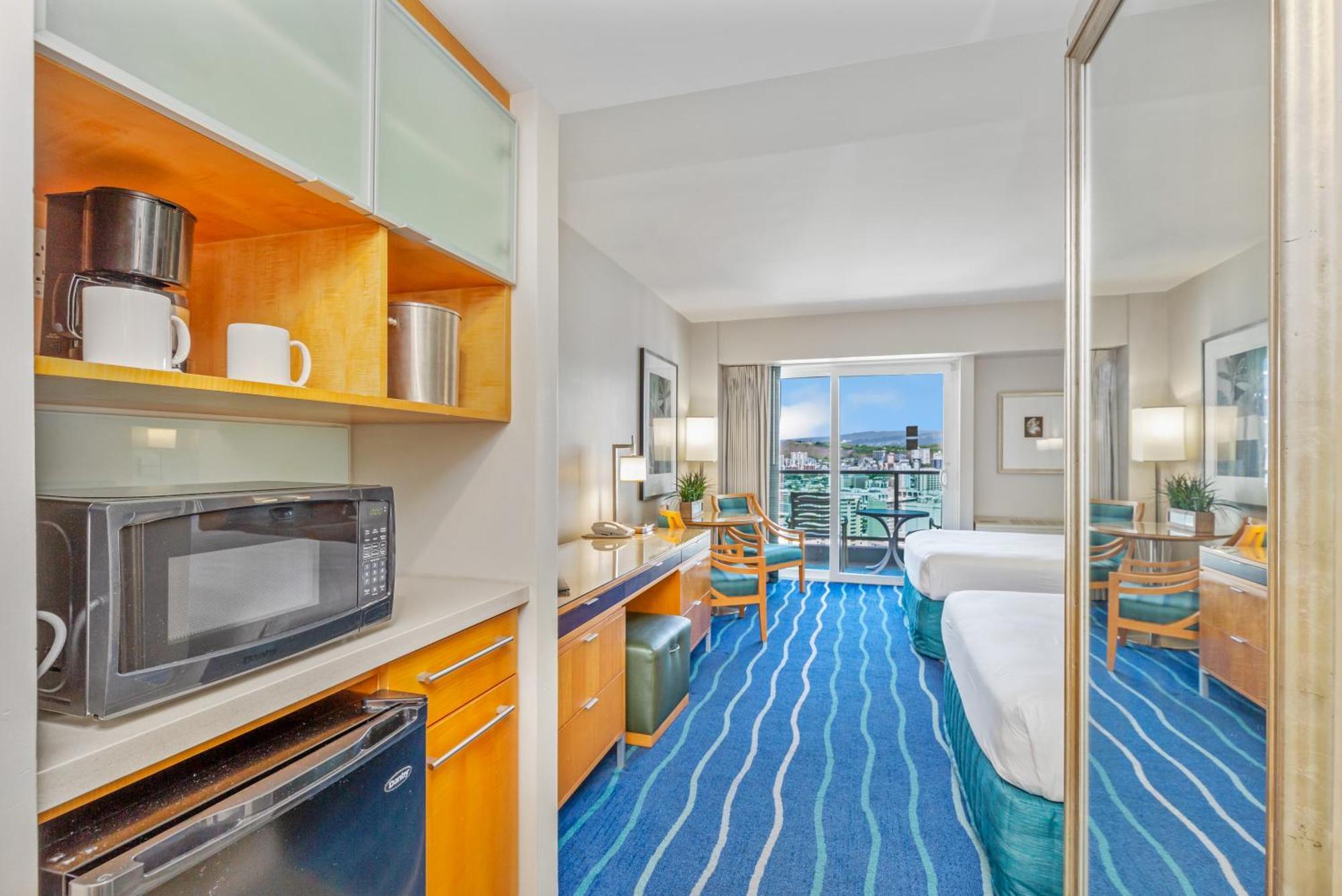 Castle At Ala Moana Hotel โฮโนลูลู ภายนอก รูปภาพ
