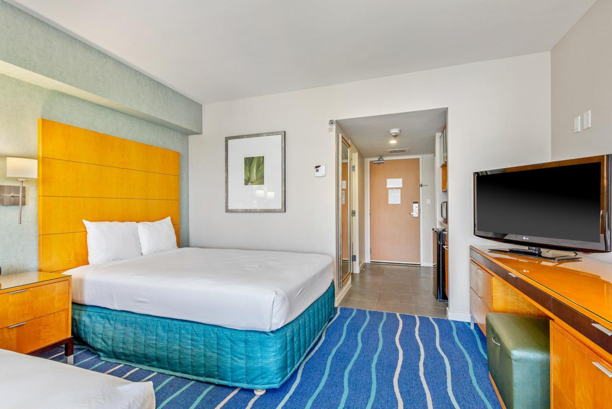 Castle At Ala Moana Hotel โฮโนลูลู ภายนอก รูปภาพ